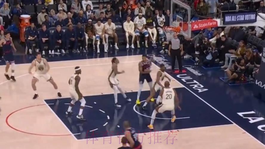 库里六犯离场 勇士惜败快船 库里六犯离场 勇士惜败快船